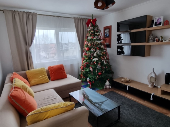 Apartament cu 4 camere de vanzare in Navodari
