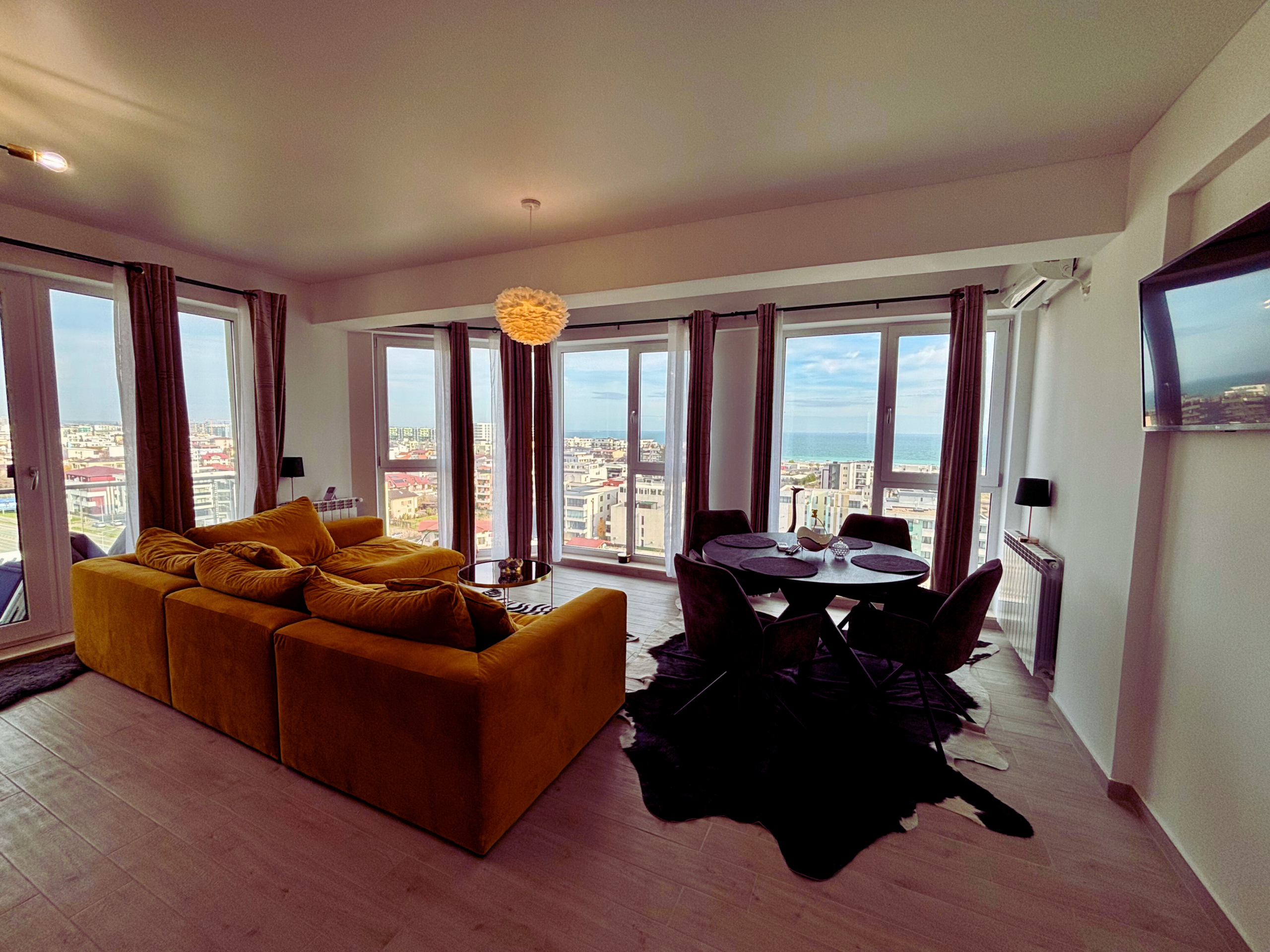 Apartament de închiriat Mamaia Sat – 2 camere, vedere la mare, Meraki